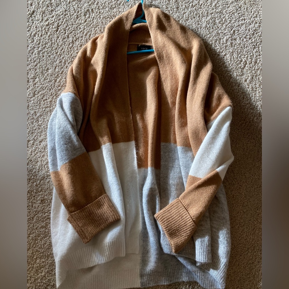 Vici cardigan very soft. Brand new without tags